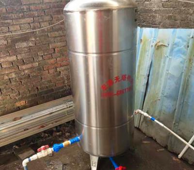 龍華區(qū)太平村對面0.5噸不銹鋼無塔供水器