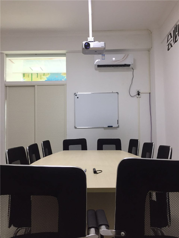 13會議室